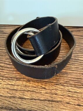 Vintage 80’s J. Crew Black Leather Double-Ring Belt with Silver Hardware